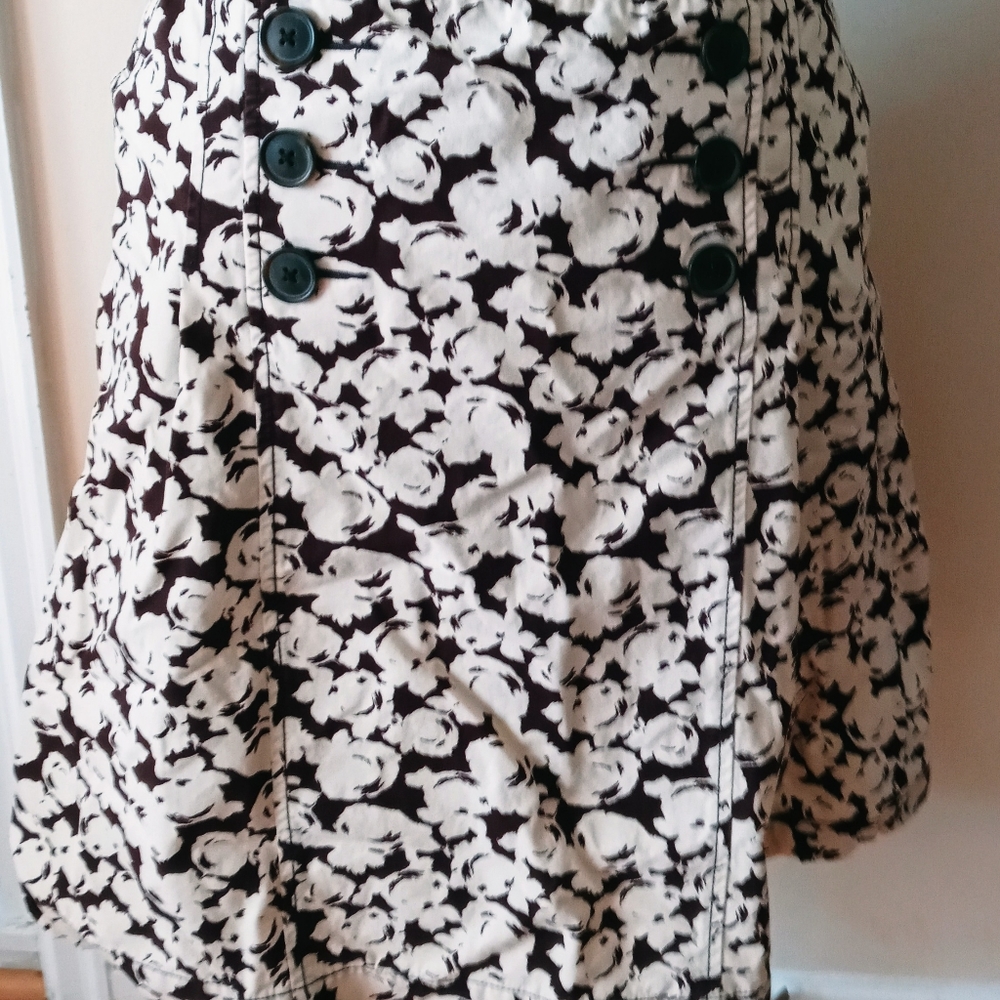Merona Skirt 12 Brown & Beige Floral Skirt w/pockets! ✨MAKE ME AN OFFER✨